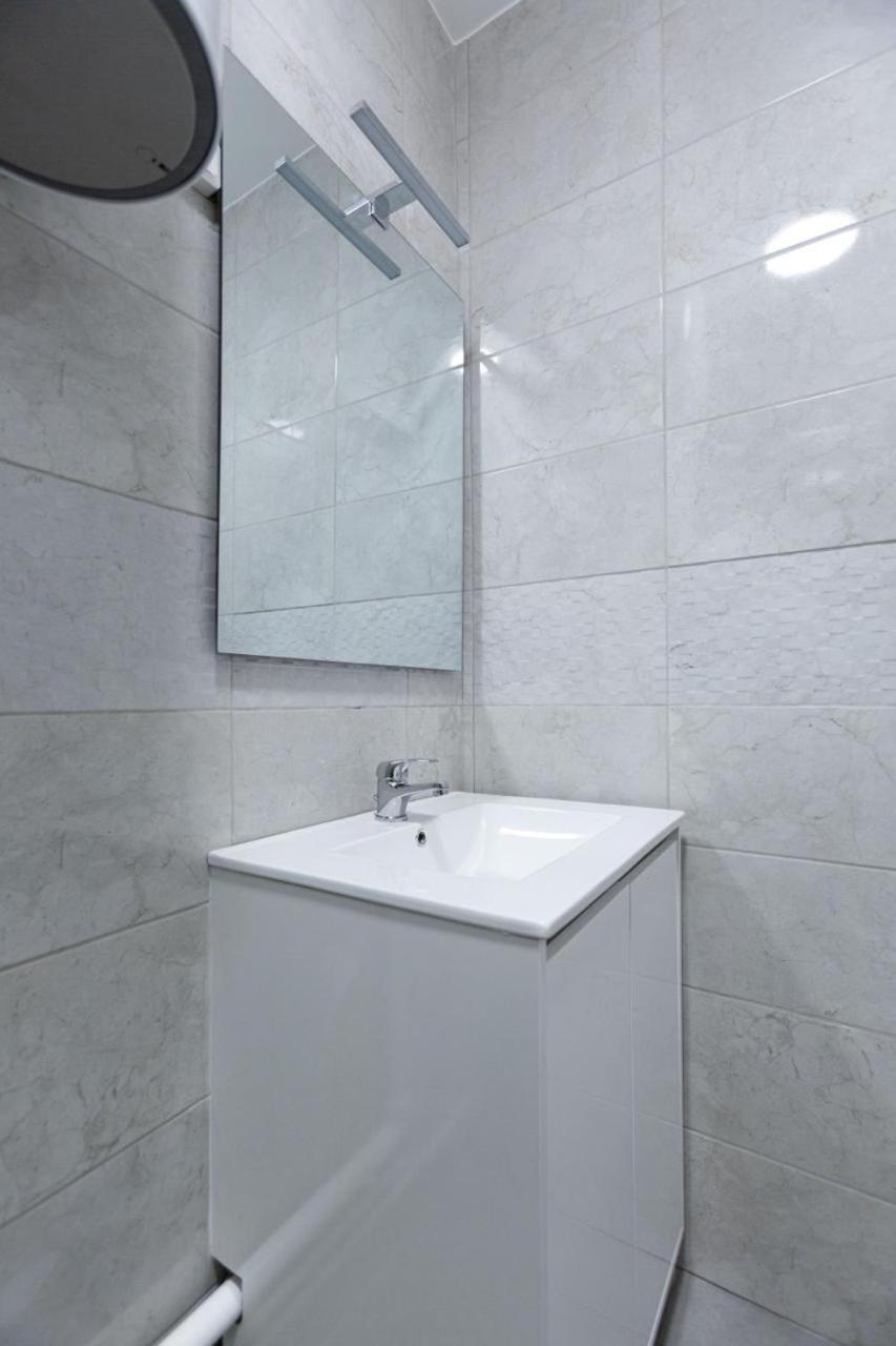 Appartement 3 Pieces - Proche Rer Et Centre Ville คอร์เบล-เอซองส์ ภายนอก รูปภาพ